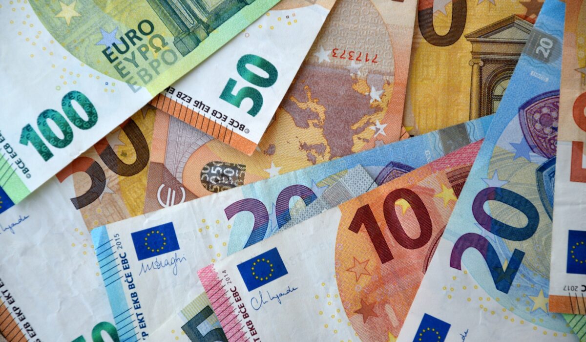 Επίδομα συνταξιούχων 250 ευρώ: Ποιοι θα μείνουν εκτός