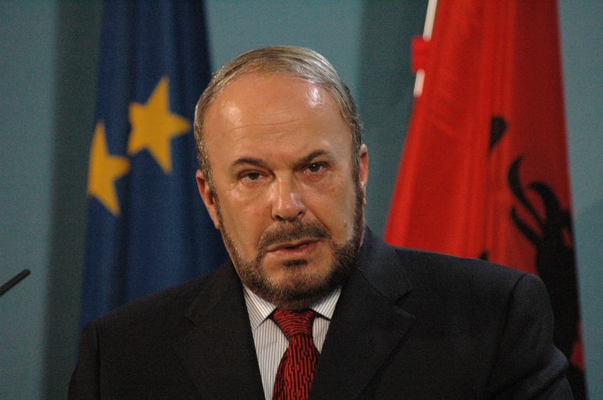 Πέθανε ο πρώην πρωθυπουργός της Αλαβανίας Φάτος Νάνο