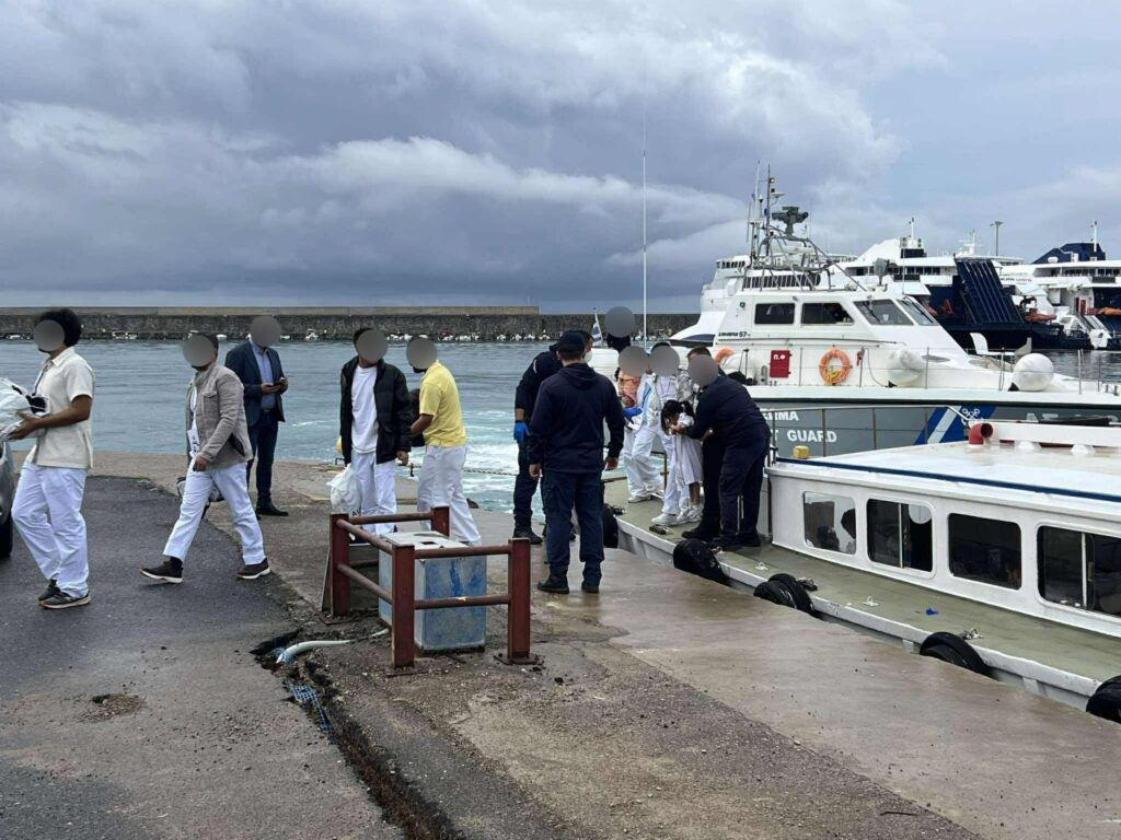 Καλαμάτα: Συνελήφθησαν τέσσερις διακινητές μεταναστών – Μεταξύ τους ένας Τούρκος και τρεις Αφγανοί