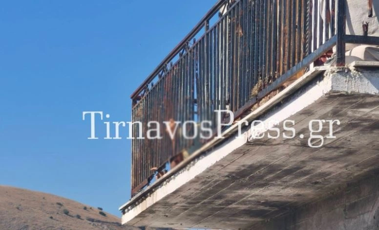 Θλίψη στον Τύρναβο: 62χρονος βρέθηκε νεκρός στο μπαλκόνι του από τους γείτονες