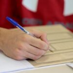 Κατάργηση πανελλαδικών εξετάσεων στο τραπέζι – Τι σχεδιάζει το υπουργείο Παιδείας