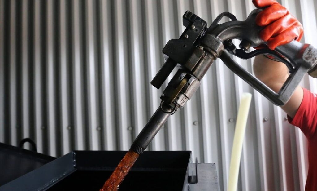 Πετρέλαιο θέρμανσης: Τα 10 SOS για το επίδομα 2025-2026 – Ποιοι, πόσα, πώς και πότε θα πληρωθούν