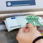 «Βρέχει» λεφτά από 6/10: Ποιοι θα δουν χρήματα στους λογαριασμούς