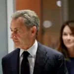 Νικολά Σαρκοζί: Αύριο στη φυλακή ο πρώην πρόεδρος της Γαλλίας — Σε κελί 11 τ.μ. με τηλεόραση, χωρίς κινητό