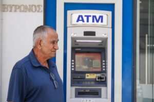 Συντάξεις: Αύξηση έως 65€ το μήνα – Έρχεται πεντάδα ενισχύσεων