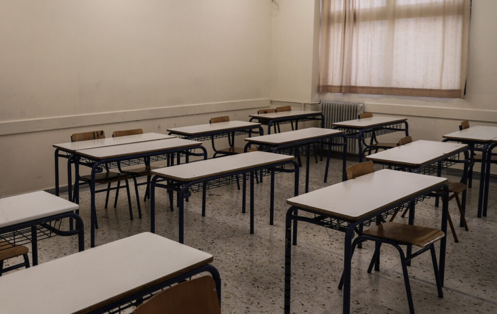 Συναγερμός στην Πάτρα: Μαθητής δημοτικού διαγνώστηκε με ιογενή μηνιγγίτιδα – Τα μέτρα που έλαβε το σχολείο