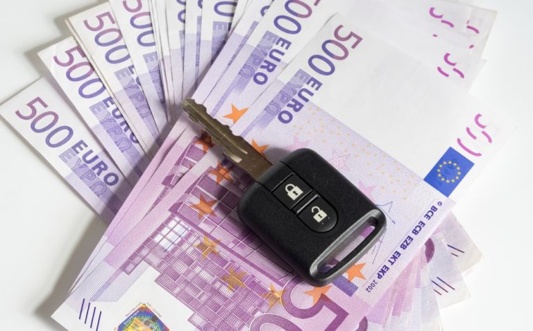 Τέλη κυκλοφορίας 2026: Ποιοι κινδυνεύουν με πρόστιμο αν δεν πληρώσουν μέχρι 31 Δεκεμβρίου