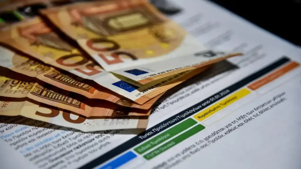 Τιμολόγια ρεύματος Οκτωβρίου: Η ΔΕΗ κρατά σταθερές τις τιμές και απορροφά τις αυξήσεις της χονδρικής