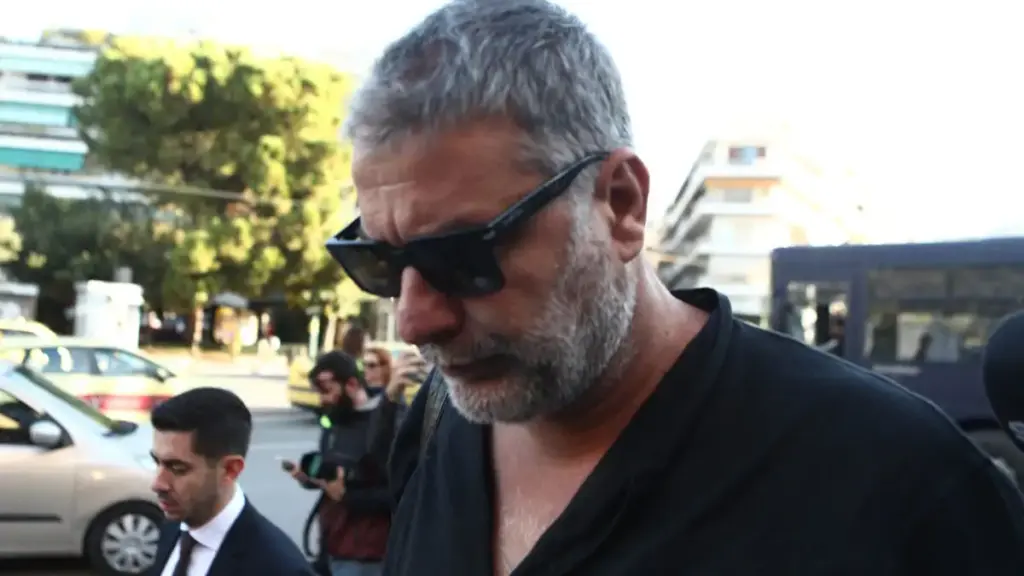 Βασίλης Μπισμπίκης: Διακόπηκε η δίκη του ηθοποιού – Ο λόγος