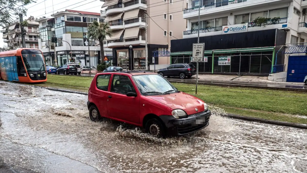 Έκτακτο δελτίο καιρού: Βροχές, καταιγίδες και χαλάζι θα σαρώσουν αυτές τις περιοχές