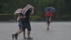 Πού θα βρέχει στην Αττική το βράδυ της Τσικνοπέμπτης