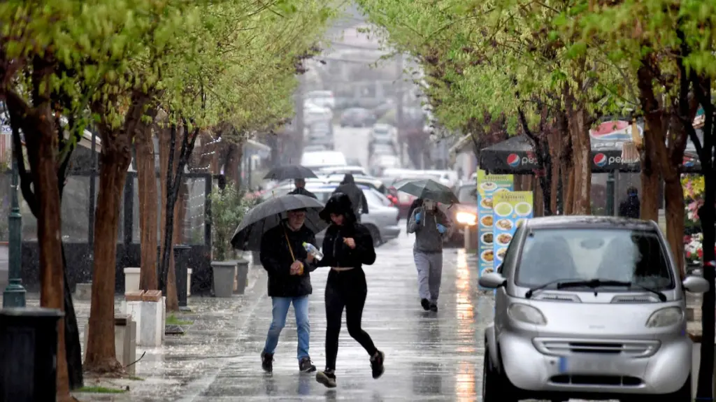 Καιρός – Κολυδάς: Έρχονται δύο κύματα κακοκαιρίας – Επηρεάζεται και η Αττική