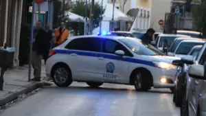 Σοκ στα Τρίκαλα: 18χρονος έπνιξε τη μητέρα του με πετσέτα