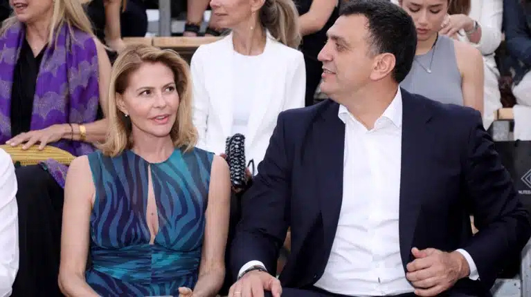 Η οικογενειακή απόδραση της Τζένης Μπαλατσινού και του Βασίλη Κικίλια στα Καλάβρυτα