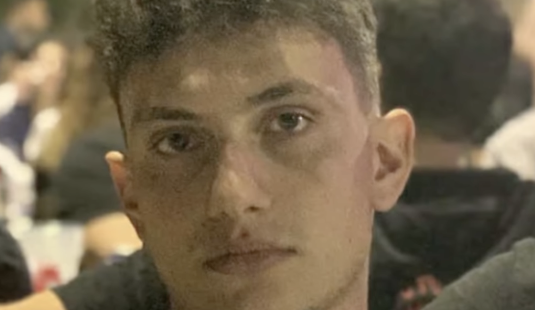 Ραγίζουν καρδιές: Πατέρας έγραψε τραγούδι για τον αδικοχαμένο γιο του στη Λάρισα