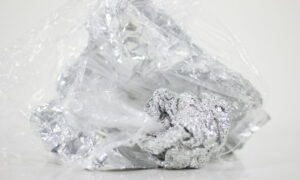 Κάντε αυτό το κόλπο για να διώξετε κουνούπια, κατσαρίδες και μυρμήγκια