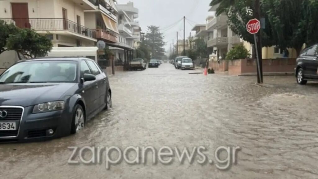 Δρόμοι έγιναν ποτάμια – Η Ελλάδα «πνίγεται» από τις καταιγίδες των τελευταίων ωρών