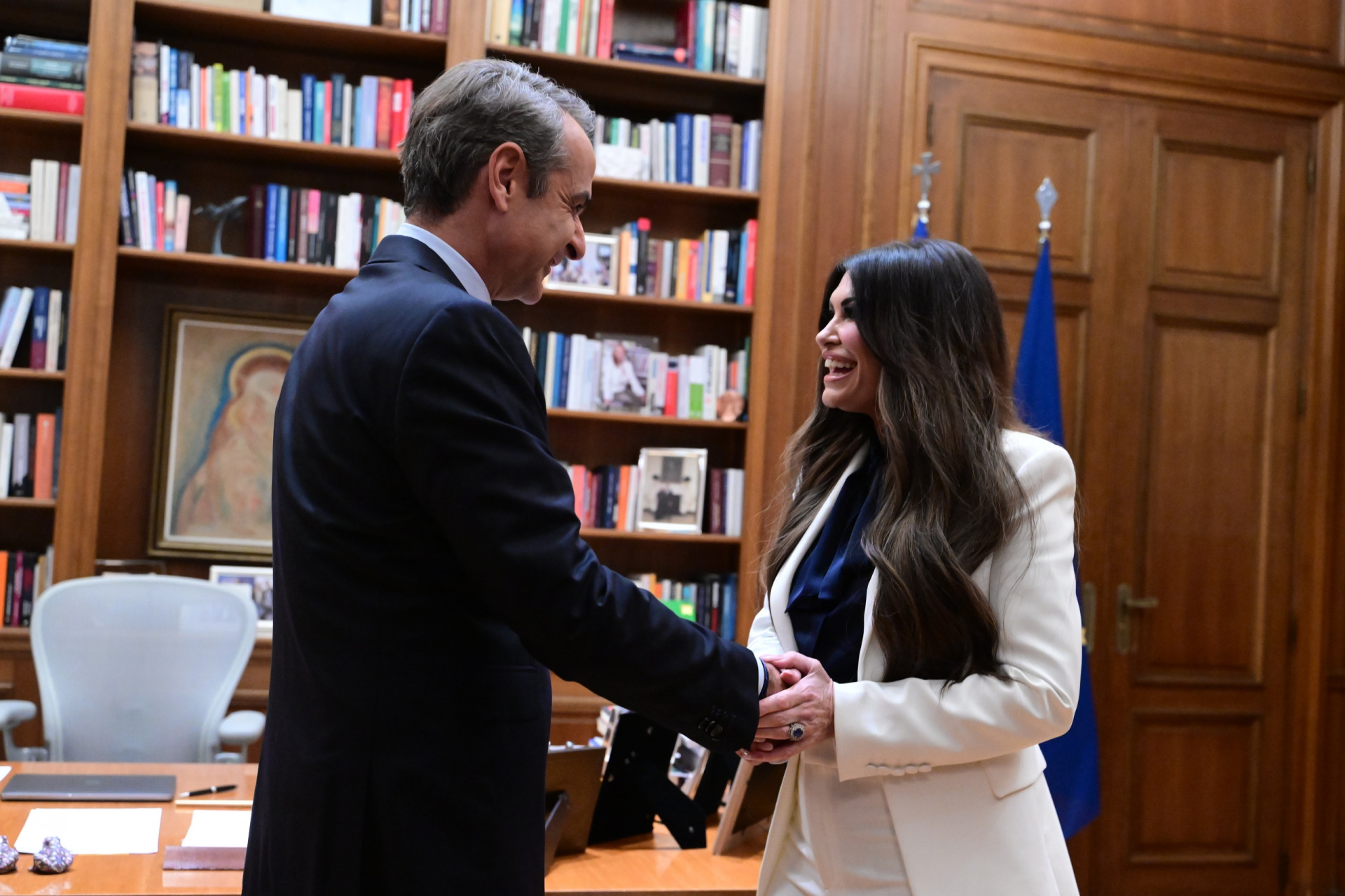 Συναντήθηκε με τον πρωθυπουργό η νέα πρέσβης των ΗΠΑ στην Ελλάδα