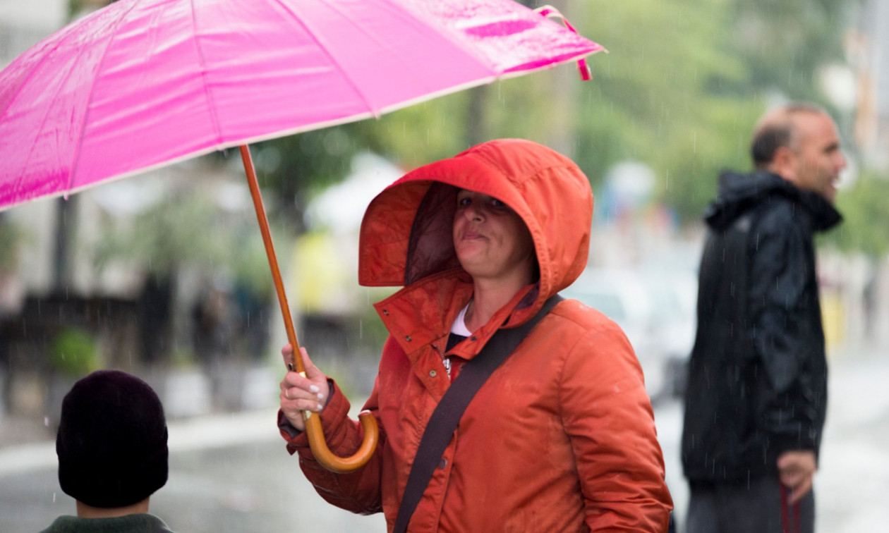 Κακοκαιρία «χτυπά» την Ελλάδα: Πότε ξεκινούν οι βροχές στην Αθήνα και τι αλλάζει μέσα στο Σαββατοκύριακο