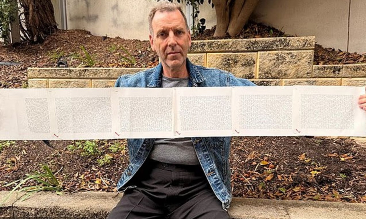 Ο άνδρας με το μεγαλύτερο όνομα στον κόσμο - Έχει πάνω από 2.000 λέξεις - Θέλει 20 λεπτά να συστηθεί