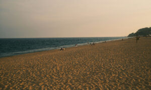 Ανησυχητική πρόβλεψη: Οι μισές παραλίες της Γης θα έχουν εξαφανιστεί μέχρι το τέλος του αιώνα