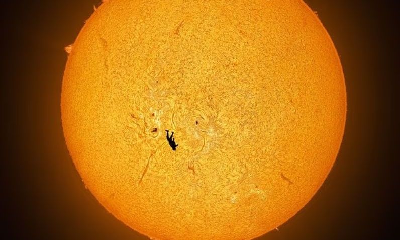 Η πτώση του Ίκαρου: Αυτή είναι η φωτογραφία της χρονιάς