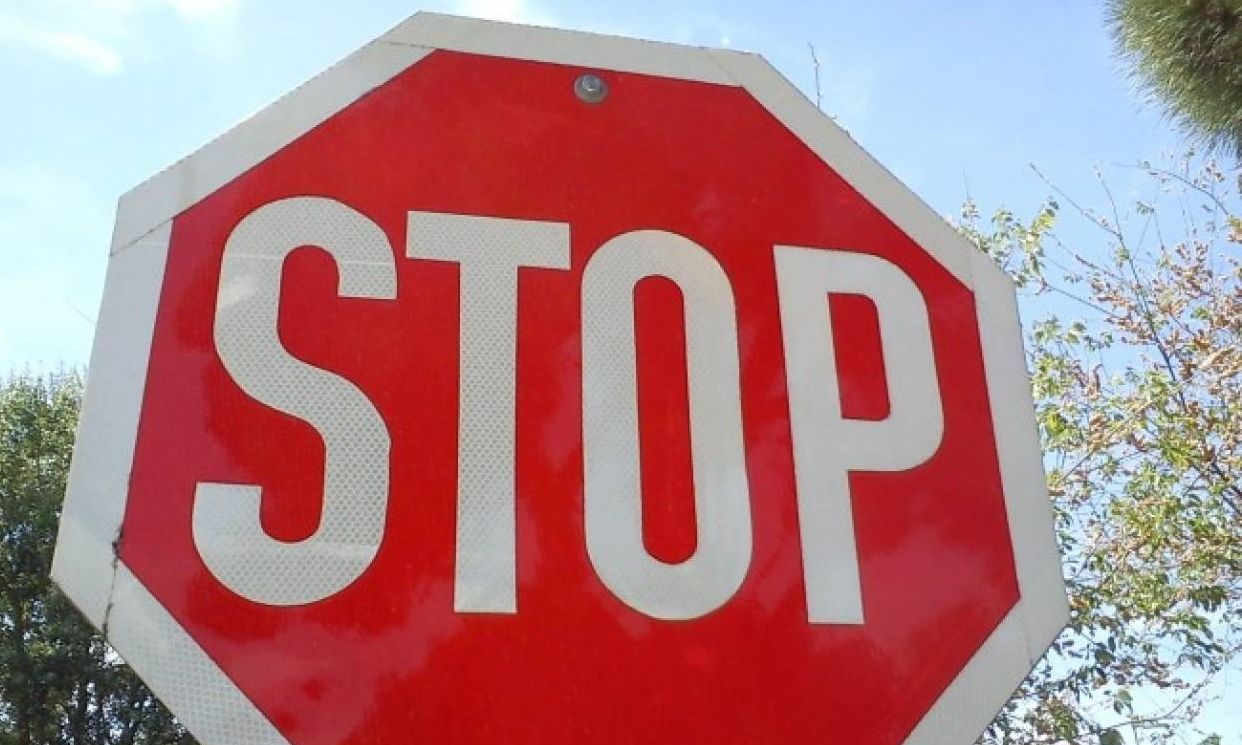 Έρχονται διασταυρώσεις με... τέσσερα STOP - Πώς θα λειτουργούν