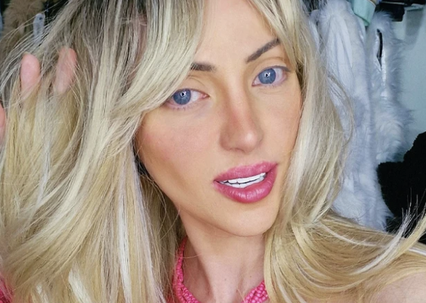 Νεκρή στα 31 της η Βραζιλιάνα influencer «ανθρώπινη Barbie»