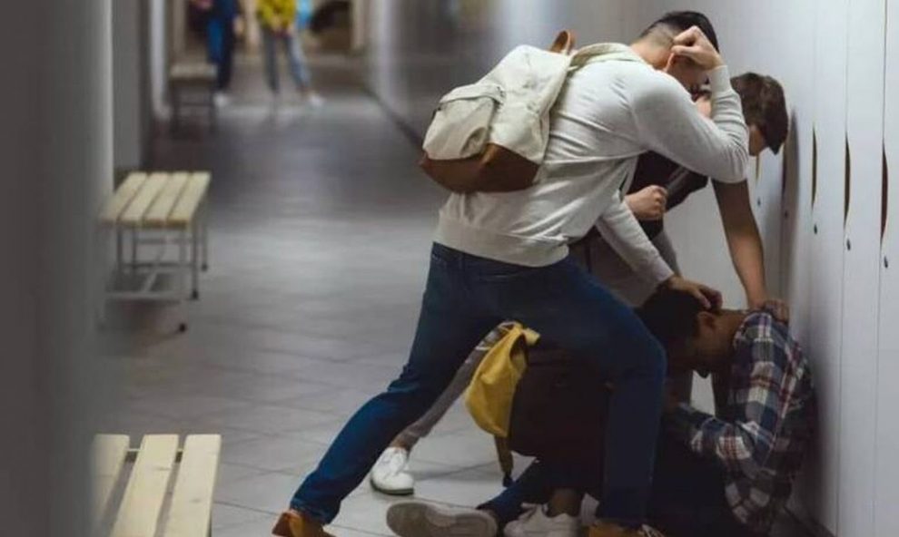 Σοκ! Άγριος ξυλοδαρμός 16χρονου στη Λάρισα