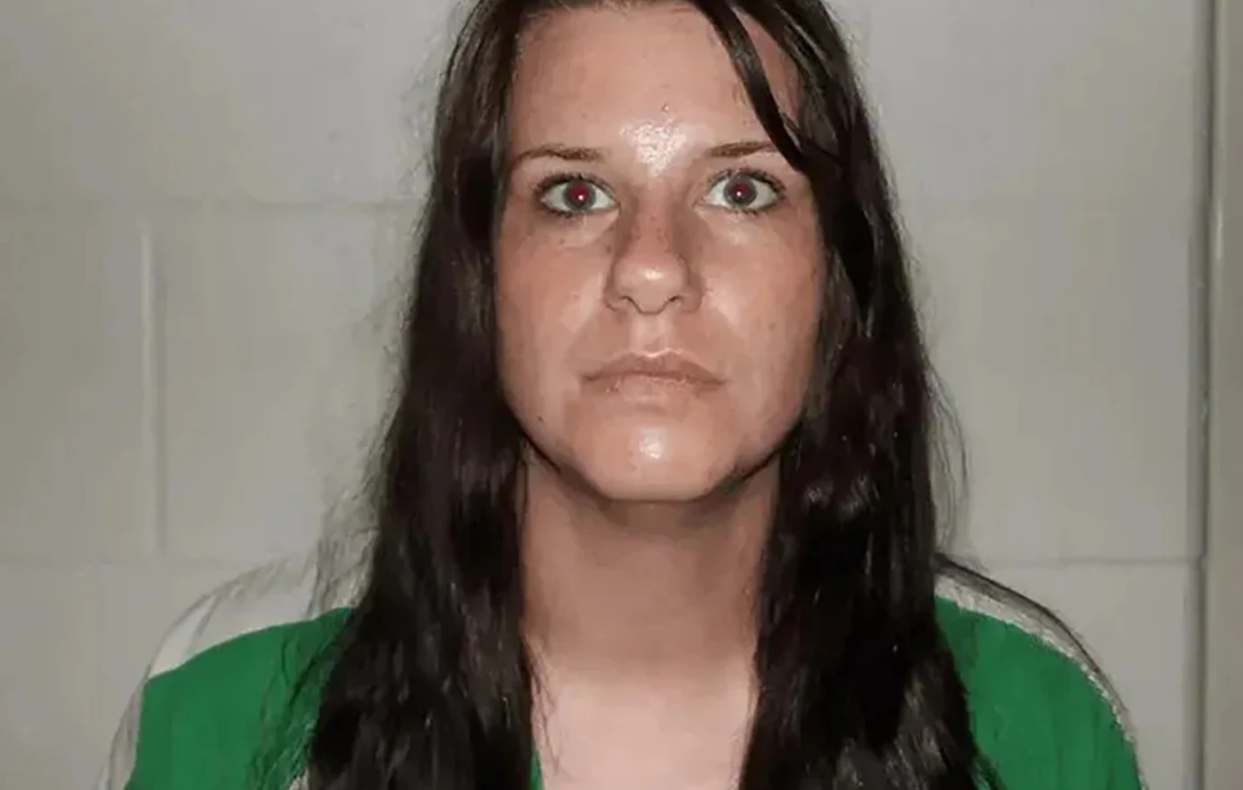 Αδιανόητο! Δασκάλα έδινε χρήματα και ναρκωτικά ως αντάλλαγμα για σεξ με μαθητές