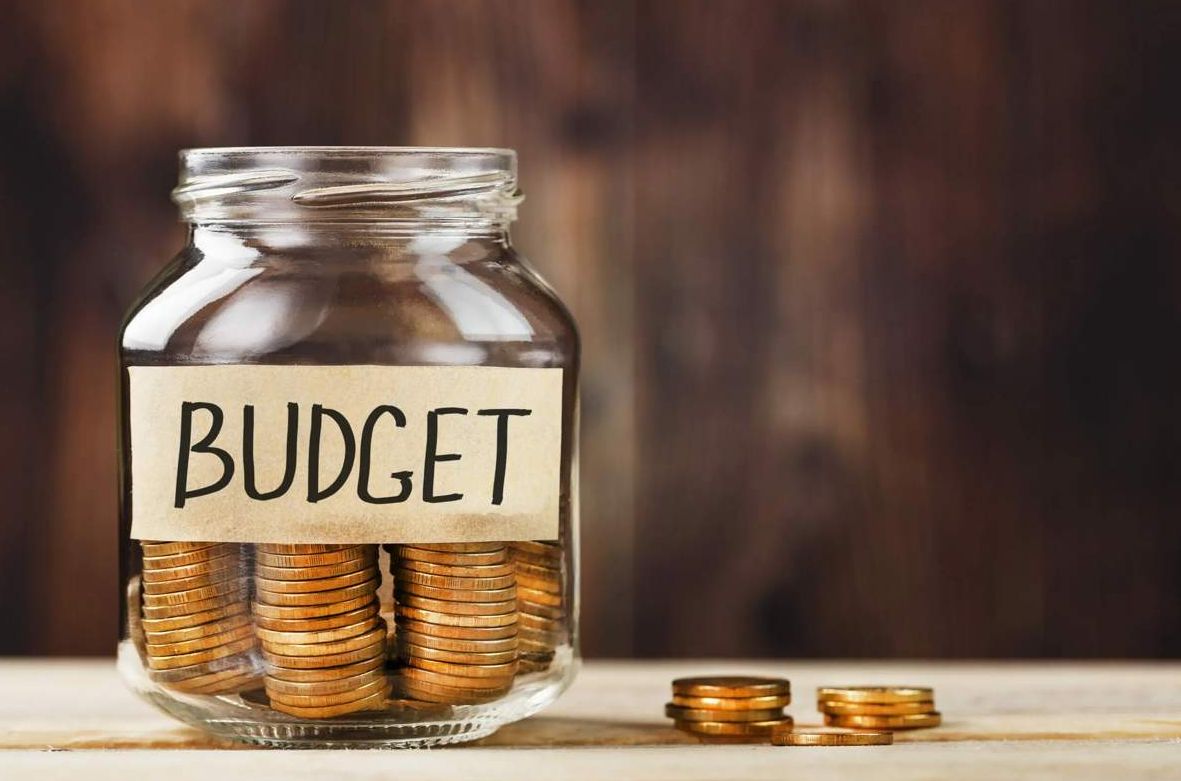 Ανακαλύψτε τον κανόνα 50/30/20: Η μέθοδος για να γίνετε πλούσιοι