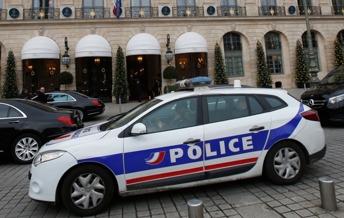 Αυτοκίνητο έπεσε σε πεζούς και ποδηλάτες στη Γαλλία