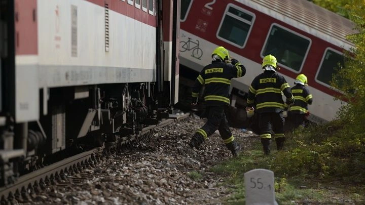Σύγκρουση τρένων στη Σλοβακία: Τουλάχιστον 11 άνθρωποι σε νοσοκομεία
