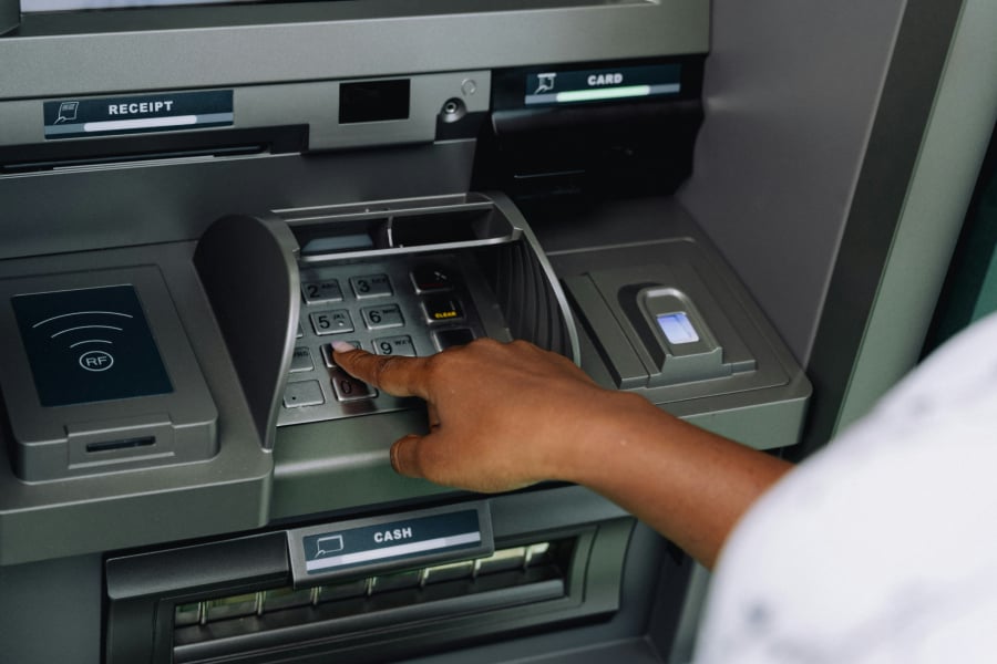 ΕΦΚΑ – ΔΥΠΑ: Πληρωμές 10–14 Νοεμβρίου – Ποιοι πληρώνονται, πόσα παίρνουν