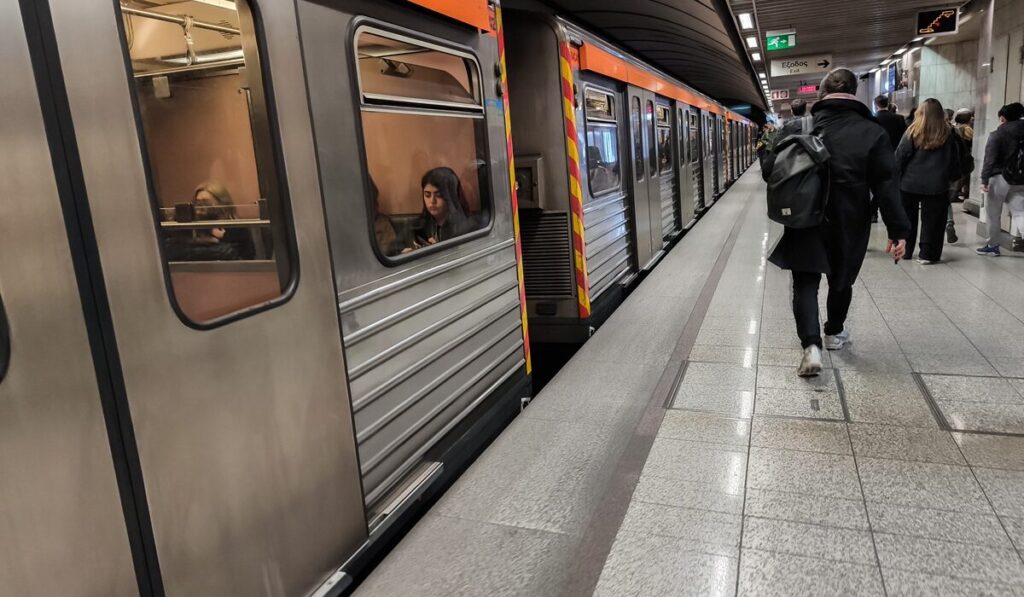 Αθήνα σε ρυθμούς Μαραθωνίου: Ποιες αλλαγές έρχονται σε Μετρό, Τραμ, Ηλεκτρικό και δρόμους την Κυριακή 9/11