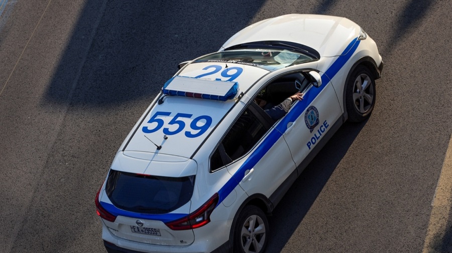 «Χτύπησε» και στον Πειραιά ο «δράκος» του Αλίμου – Ανθρωποκυνηγητό από την ΕΛΑΣ