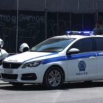 Άγρια κόντρα οδηγών στην Αργυρούπολη: Κατέβηκε από το αμάξι με τσεκούρι