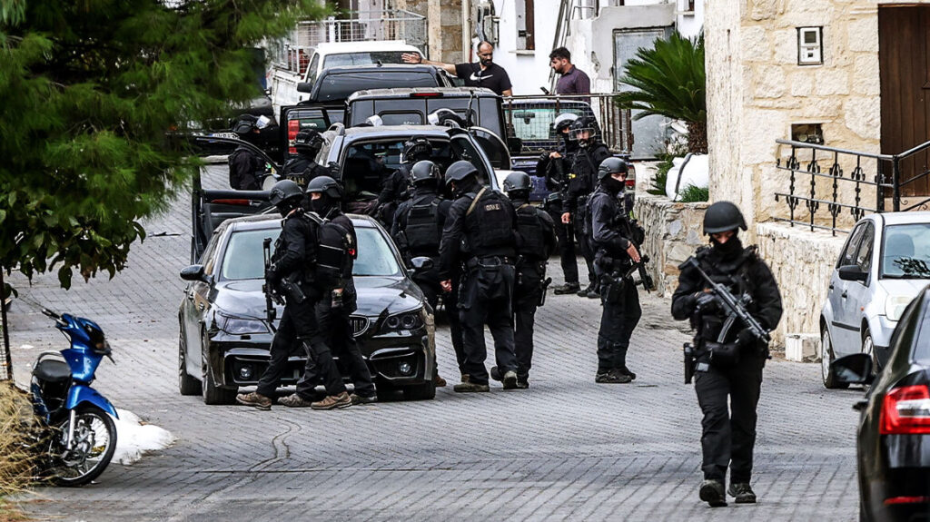 Αδερφός της 56χρονης στα Βορίζια: «Έπαιρνα την Αστυνομία και δεν το σήκωνε κανείς»