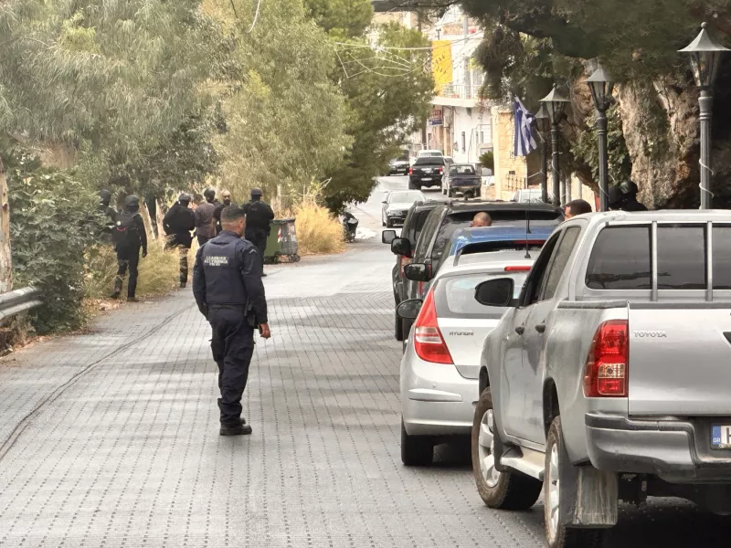 Βορίζια: Με ανιχνευτές μετάλλων και drone η κηδεία της Ευαγγελίας Φραγκιαδάκη