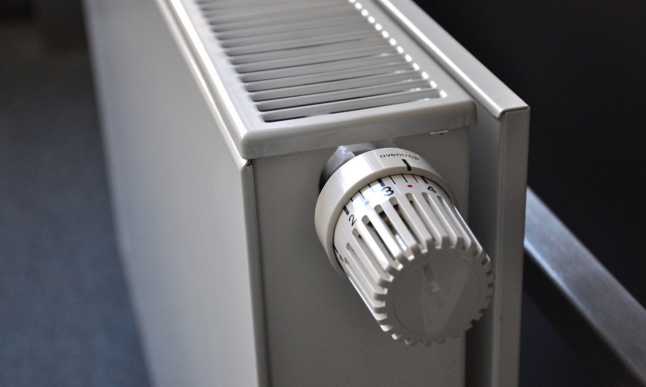 Το κόλπο με το αλουμινόχαρτο που θα κρατήσει το σπίτι σας ζεστό όλο τον χειμώνα