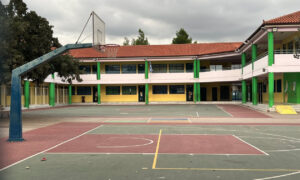 Τραγωδία στον Ασπρόπυργο: 10χρονη κατέρρευσε μέσα στο σχολείο – «Υπάρχουν πολλές ύπουλες παθήσεις» λένε οι γιατροί