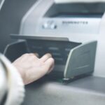 Επίδομα 500 ευρώ: Πότε πιστώνεται στα ΑΤΜ και ποιοι μένουν εκτός