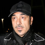 Θρήνος για τον Νότη Σφακιανάκη – Πέθανε η σύζυγός του