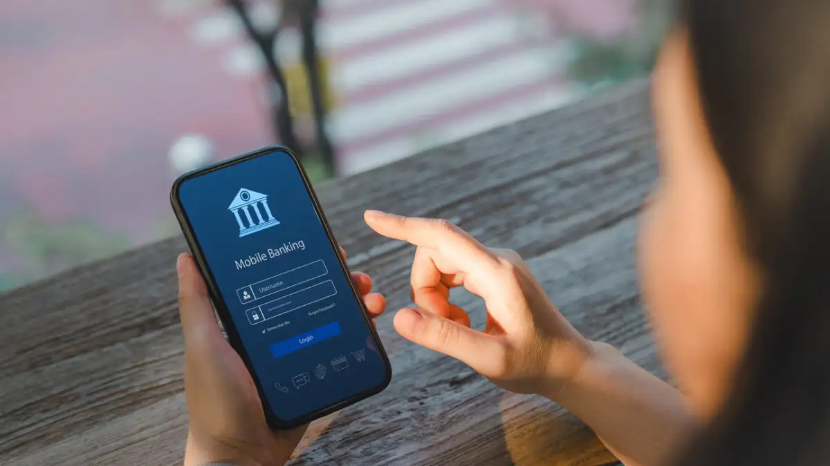 Τράπεζες: «Έπεσε» το e-banking στην Ελλάδα - Ο λόγος