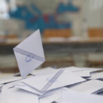 Τρεις νέες δημοσκοπήσεις ανατρέπουν τα δεδομένα