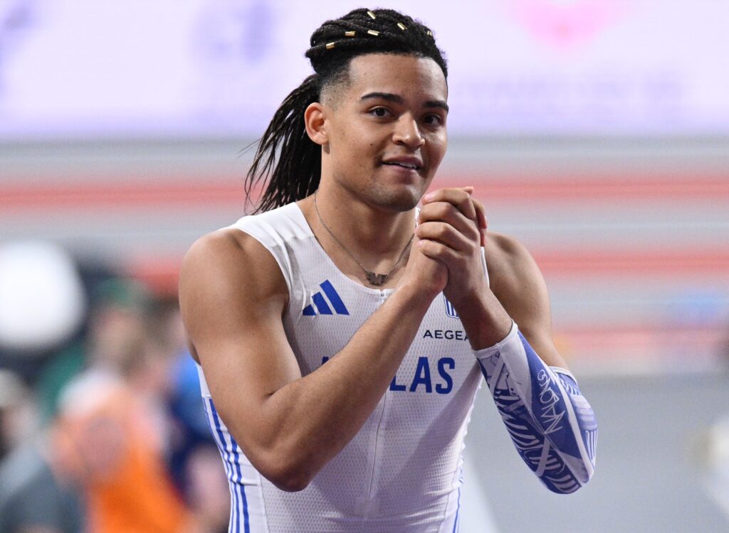 Συγκινεί ο Καραλής: «Η οικογένεια και η σύντροφος μου είναι το φως που με κρατάει»