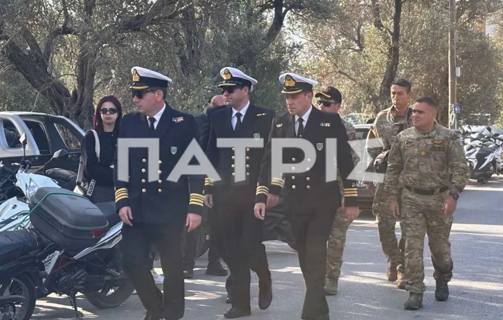 Σπαραγμός για τον 19χρονο Ραφαήλ – Ραγίζουν καρδιές στην κηδεία