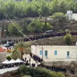 «Σ’ αγαπώ μ’ ακούς;»: Ανατριχίλα στα Βορίζια στην κηδεία του 39χρονου Φανούρη