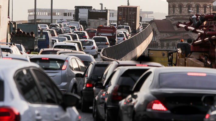Κυκλοφοριακό χάος στην Αττική μετά την καταιγίδα – Πού έχει κίνηση
