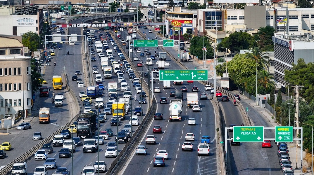 Κίνηση τώρα: Μεγάλες καθυστερήσεις στους δρόμους – Γέμισαν οι δρόμοι